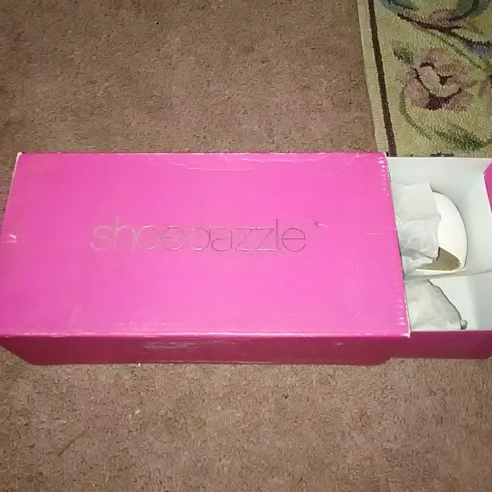 Shoes - Picture 4 of 4